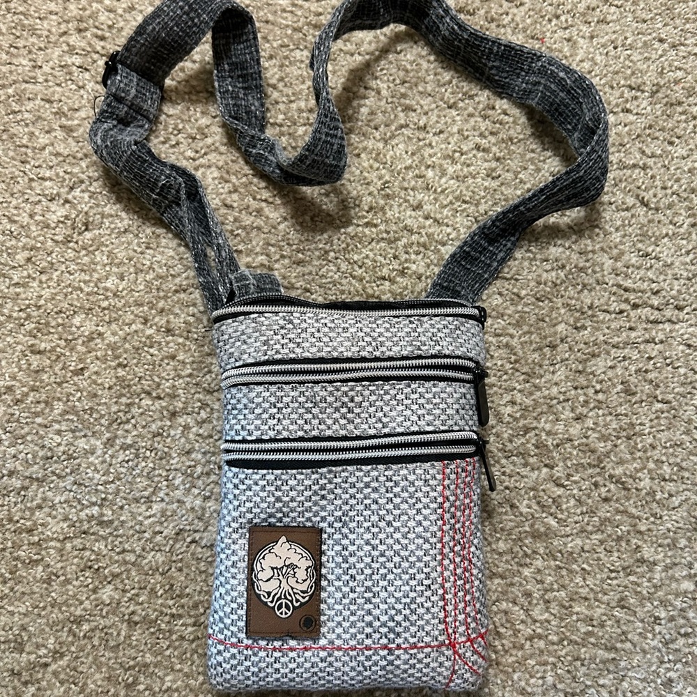 Dimebags cross body